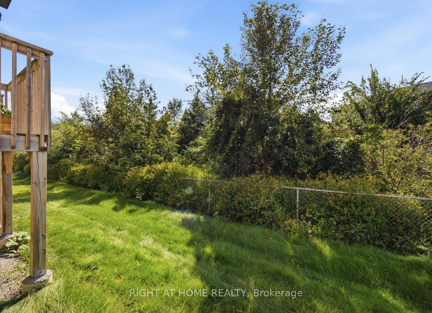 Photo 36 of 6 Blue Forest Crescent, Barrie, Painswick North — HOMEH
