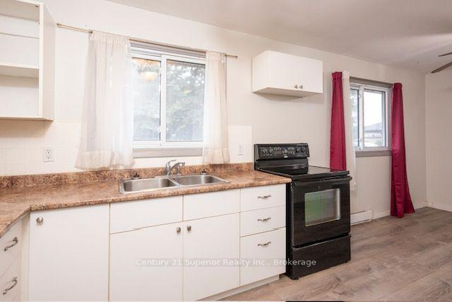 Photo 4 of 141 Gore Street E, Thunder Bay, Westfort — HOMEH