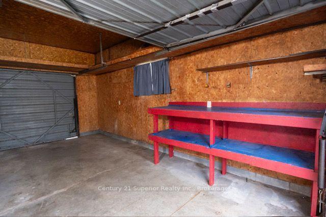 Photo 25 of 141 Gore Street E, Thunder Bay, Westfort — HOMEH