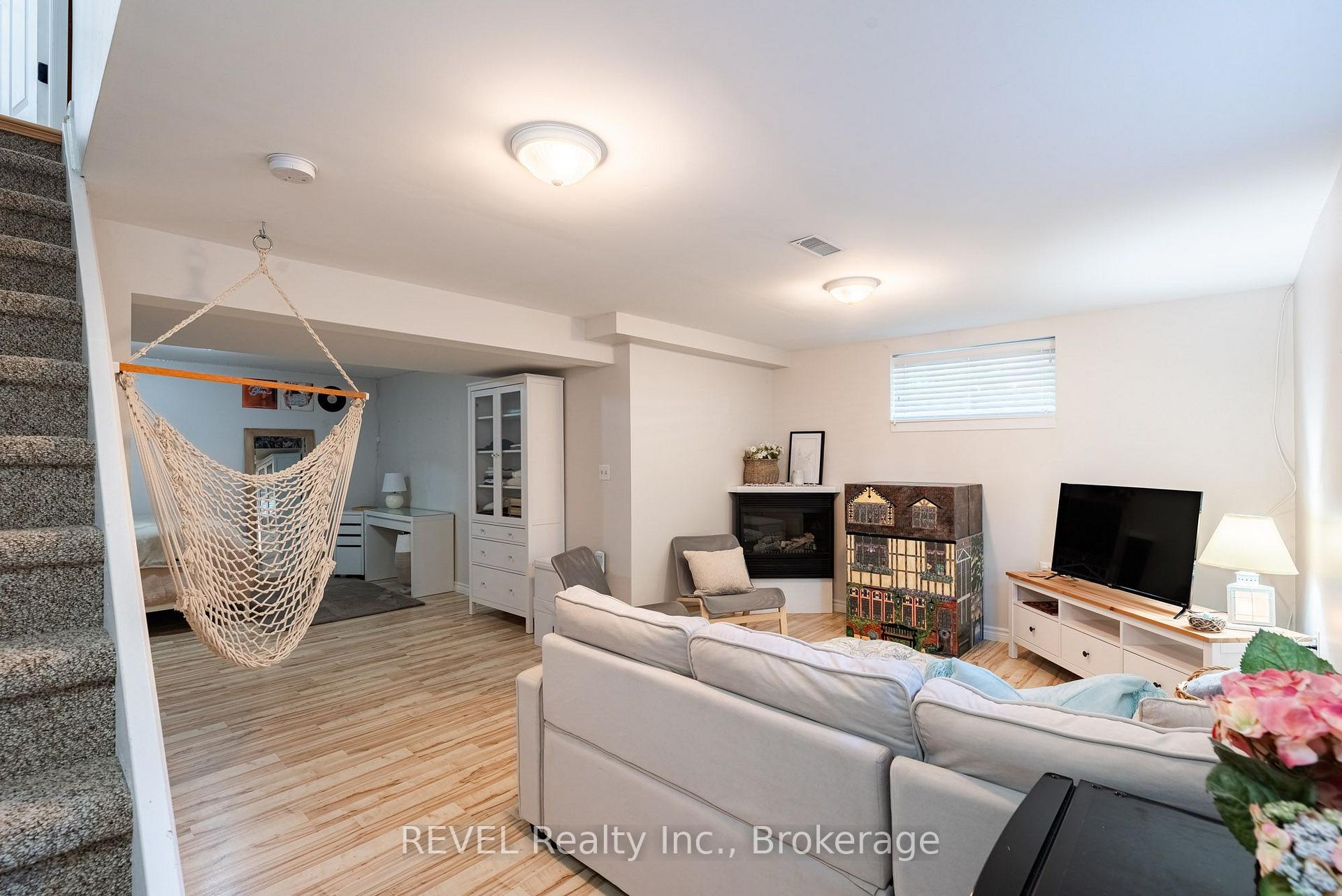 Photo 40 of 177 Lakeshore Road W, Port Colborne, Sugarloaf — HOMEH