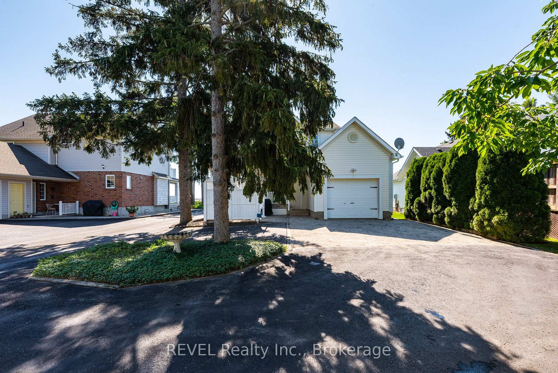 Photo 48 of 177 Lakeshore Road W, Port Colborne, Sugarloaf — HOMEH
