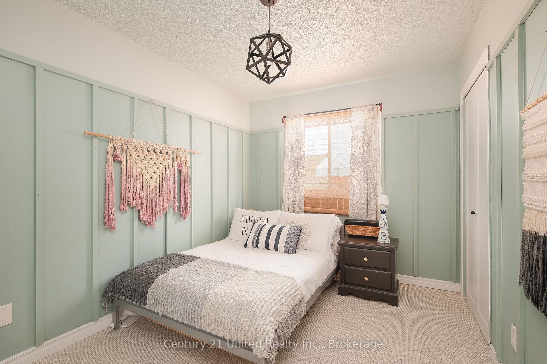 Photo 8 of 2229 Lorraine Drive, Peterborough, Northcrest Ward 5 — HOMEH