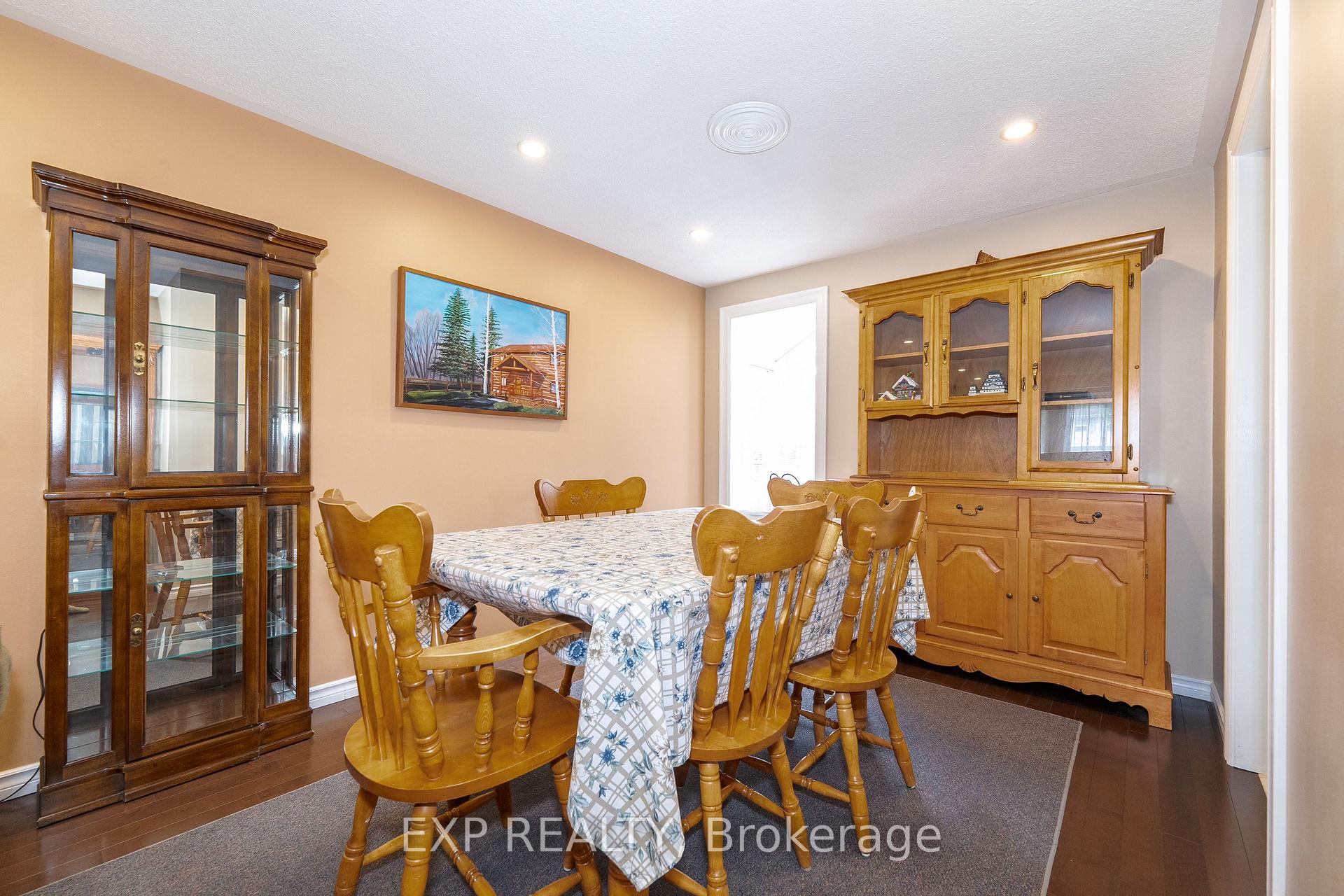 Photo 11 of 74 Longford Crescent, Scarborough, L'Amoreaux — HOMEH