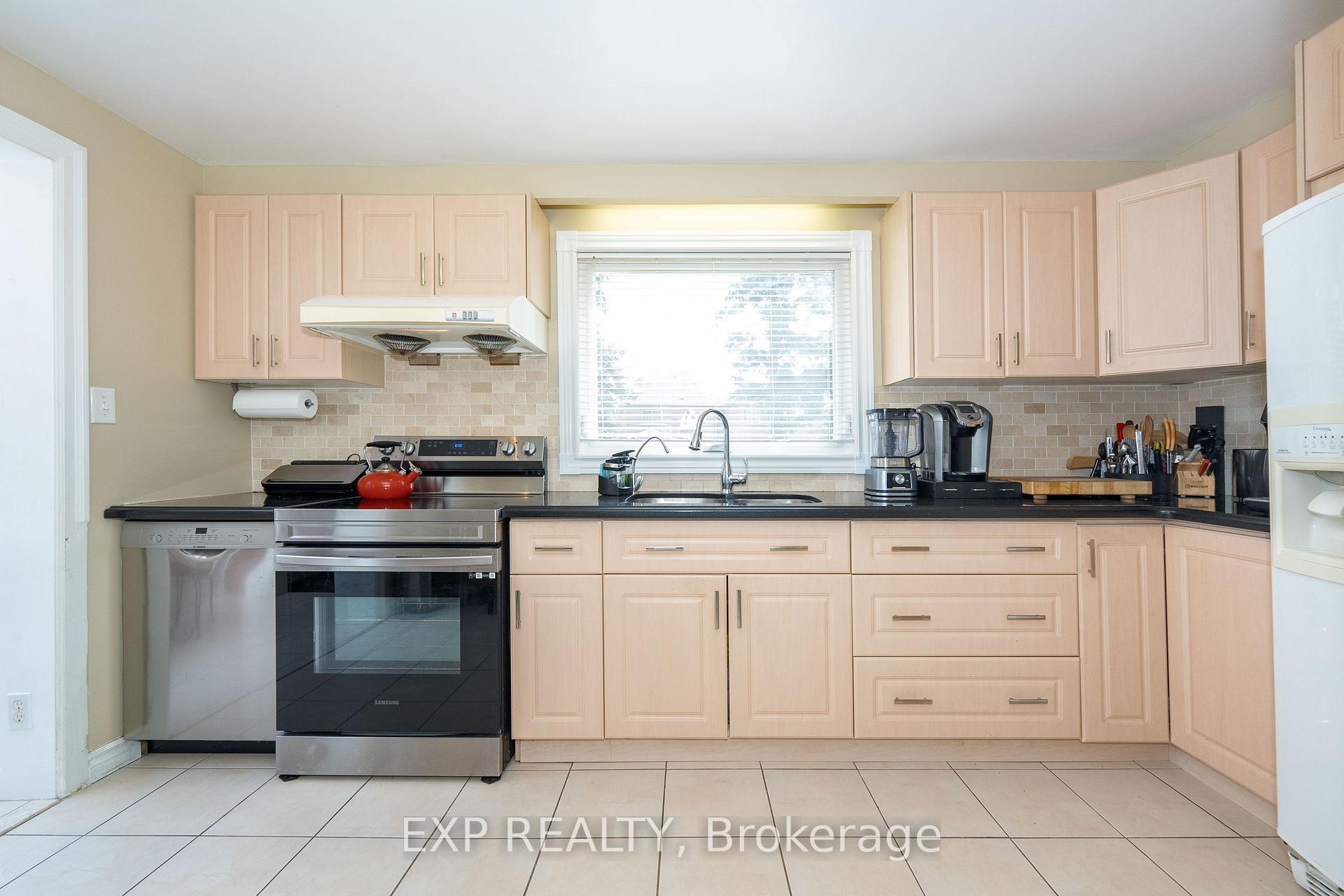 Photo 15 of 74 Longford Crescent, Scarborough, L'Amoreaux — HOMEH