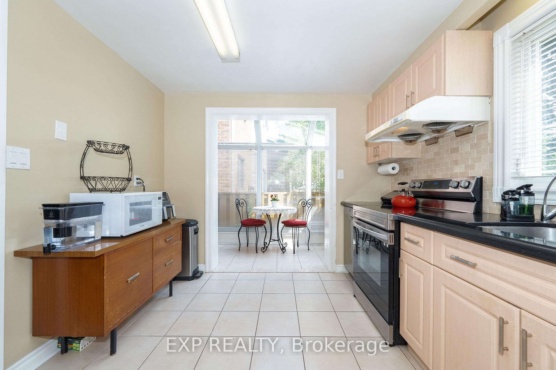 Photo 17 of 74 Longford Crescent, Scarborough, L'Amoreaux — HOMEH