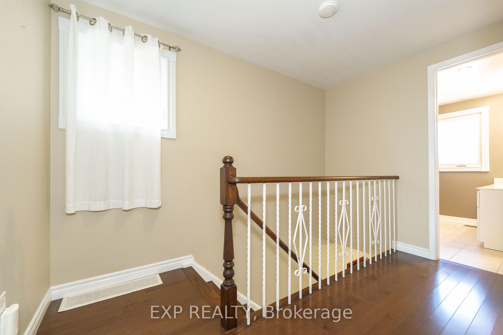 Photo 21 of 74 Longford Crescent, Scarborough, L'Amoreaux — HOMEH