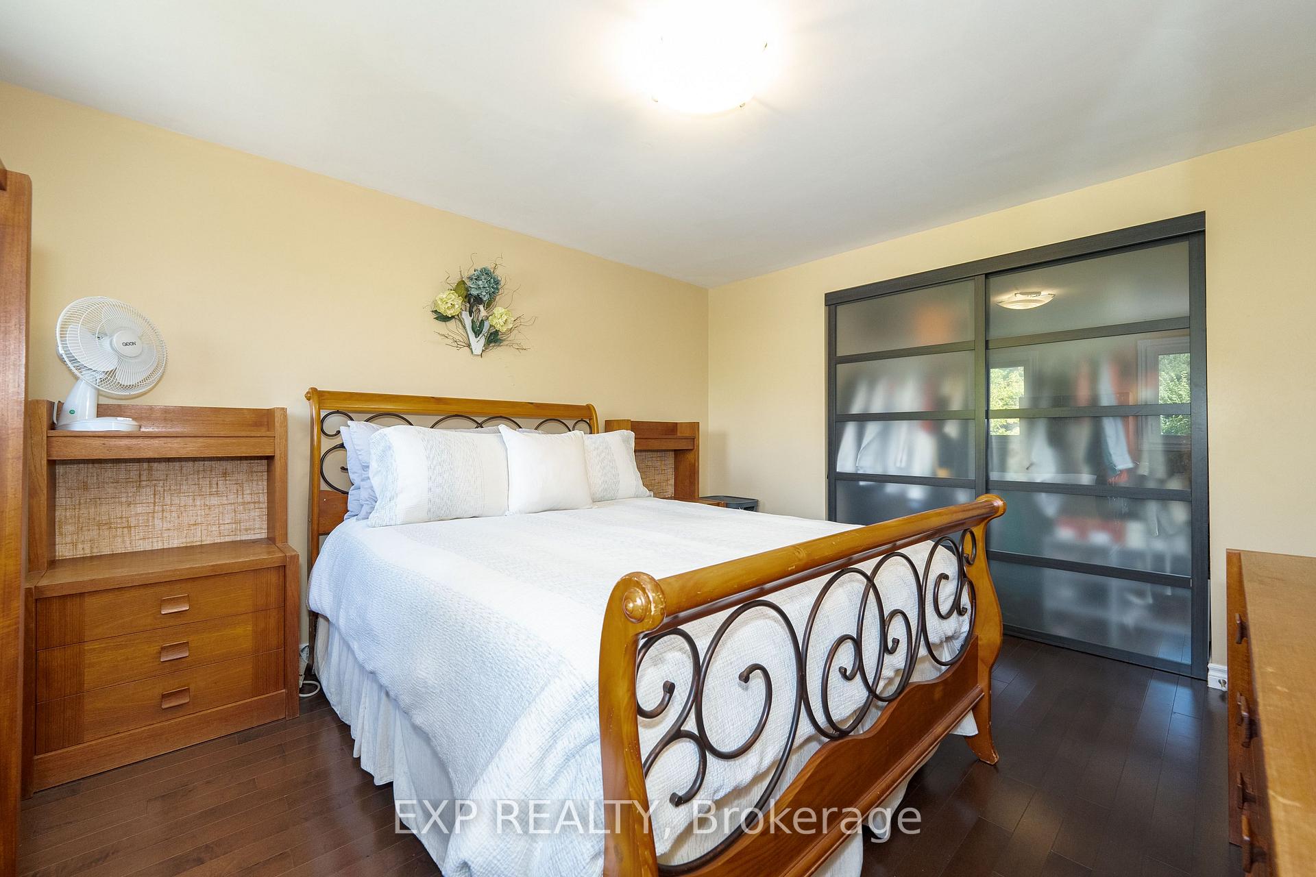 Photo 29 of 74 Longford Crescent, Scarborough, L'Amoreaux — HOMEH
