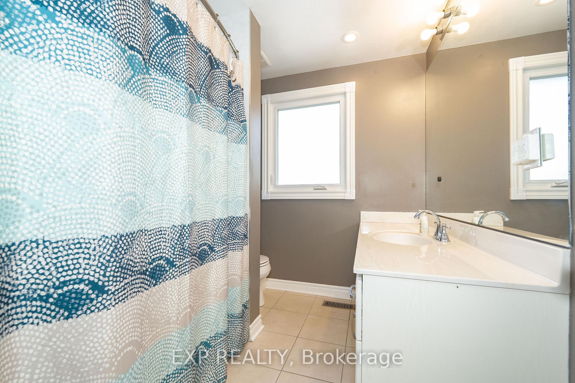 Photo 30 of 74 Longford Crescent, Scarborough, L'Amoreaux — HOMEH
