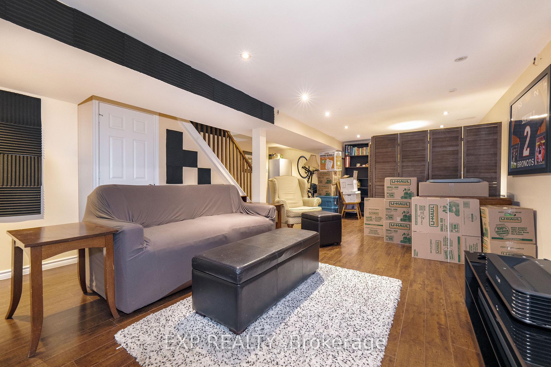 Photo 33 of 74 Longford Crescent, Scarborough, L'Amoreaux — HOMEH