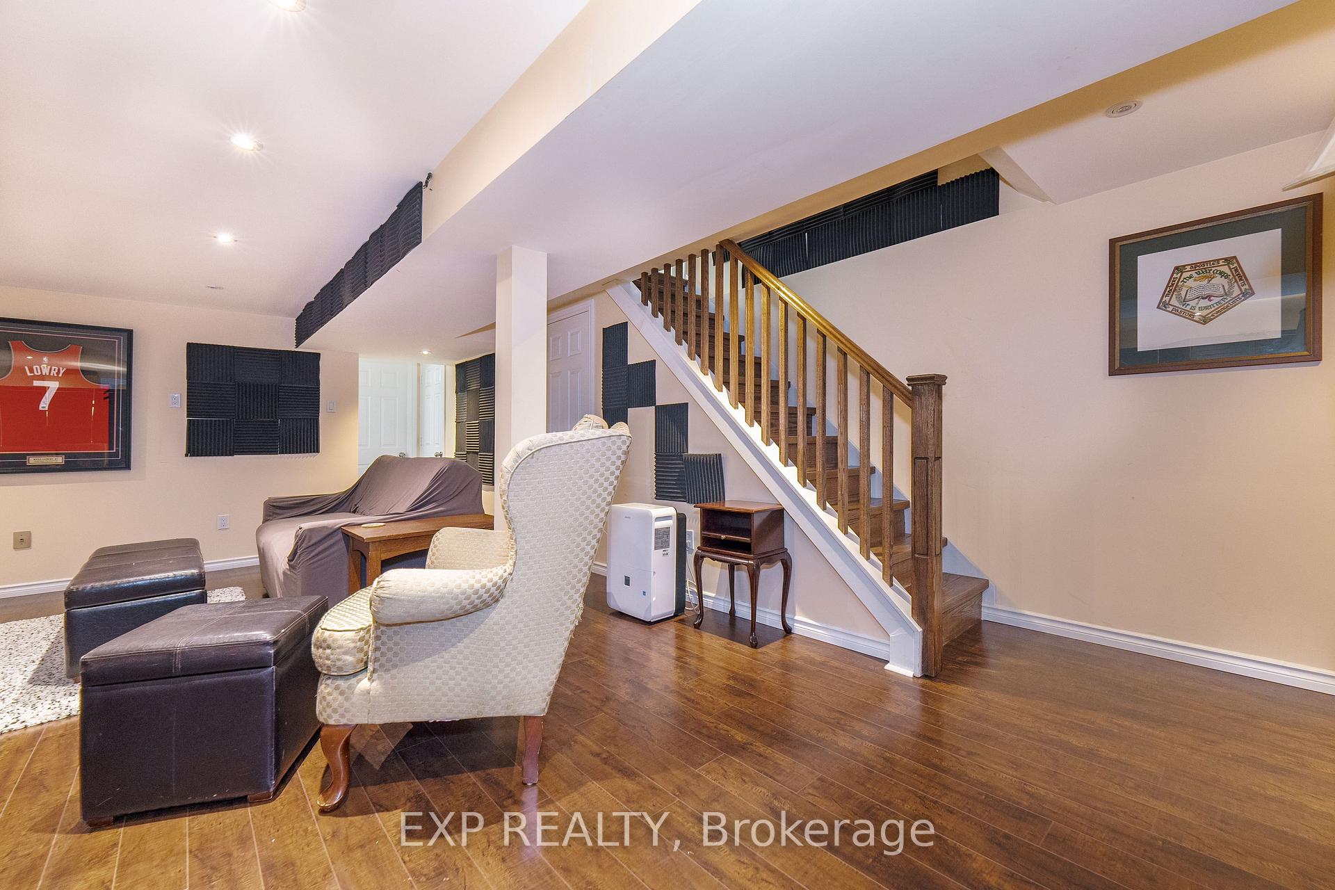 Photo 34 of 74 Longford Crescent, Scarborough, L'Amoreaux — HOMEH