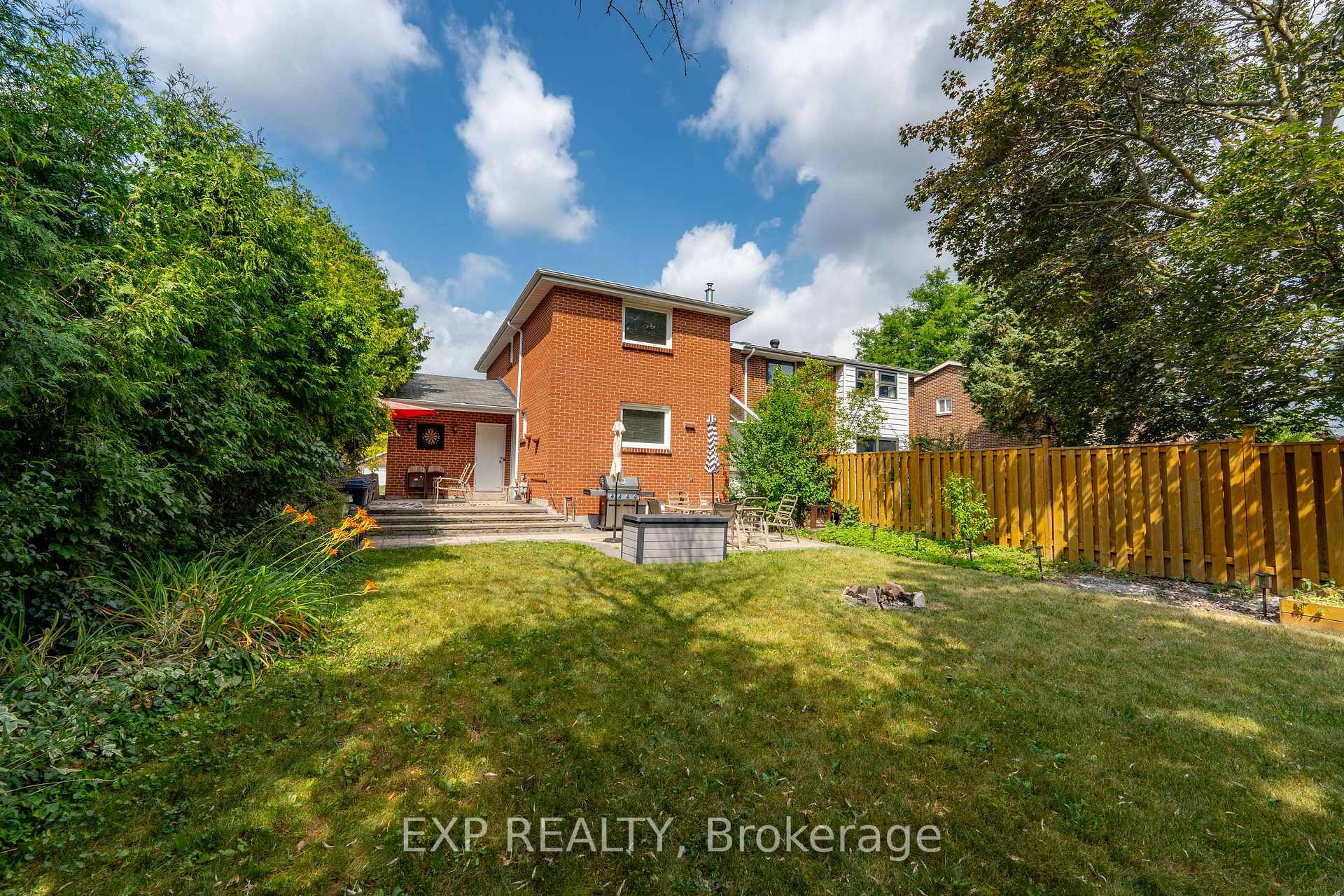 Photo 40 of 74 Longford Crescent, Scarborough, L'Amoreaux — HOMEH