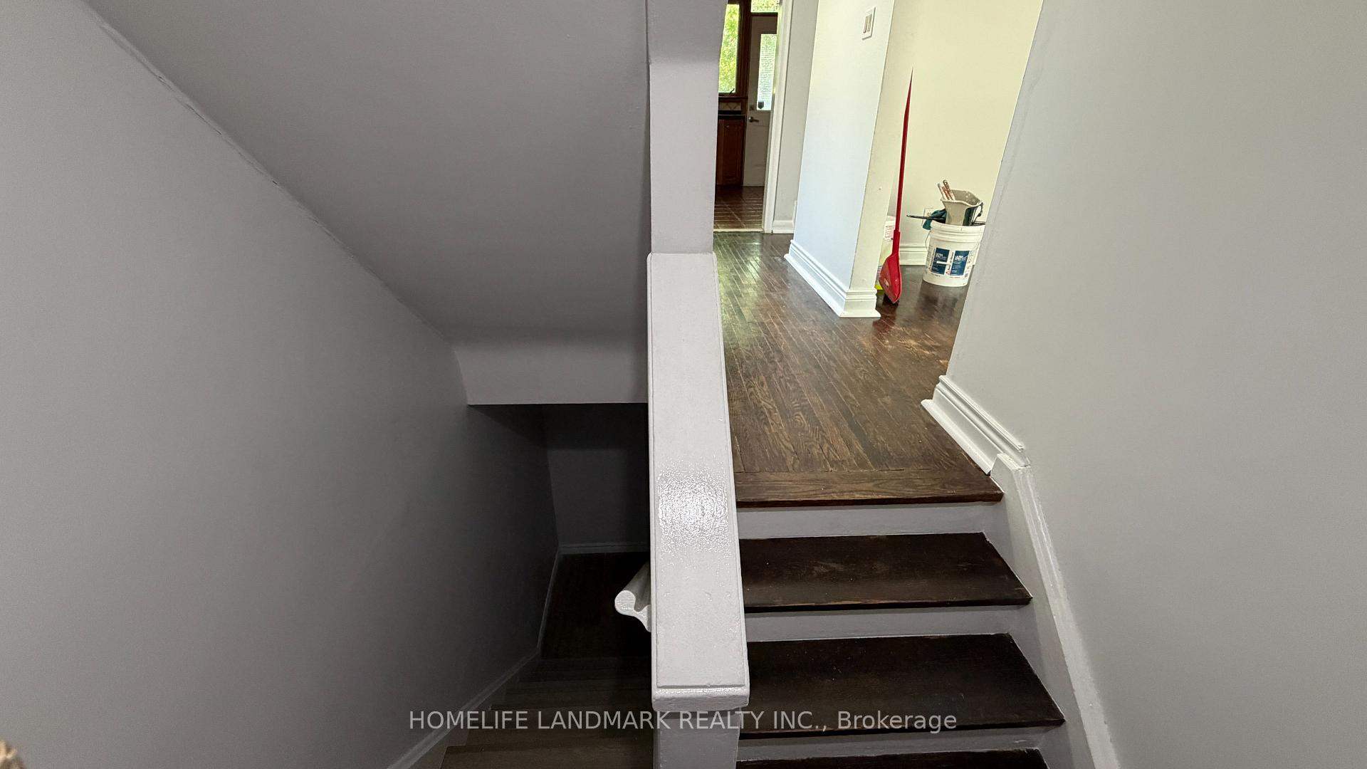 Photo 5 of 702 Sheppard Ave E, North York, Bayview Village — HOMEH
