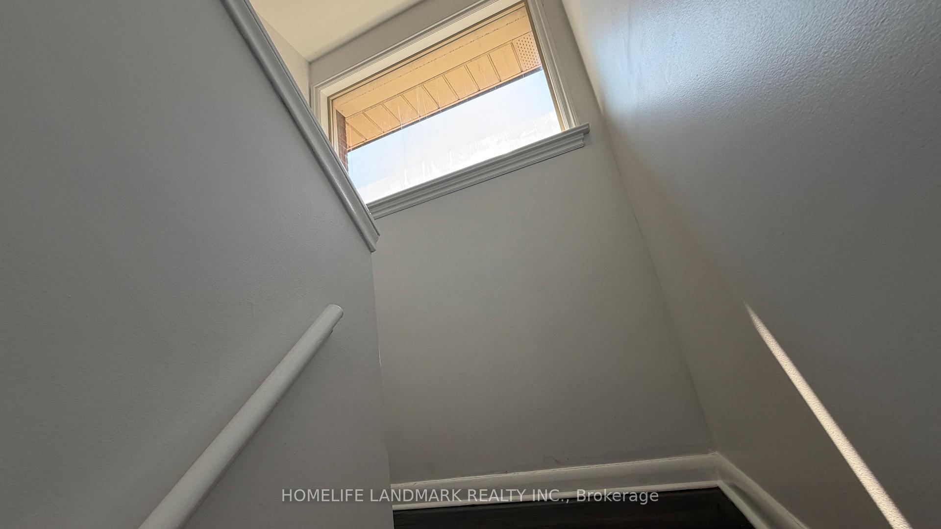 Photo 19 of 702 Sheppard Ave E, North York, Bayview Village — HOMEH
