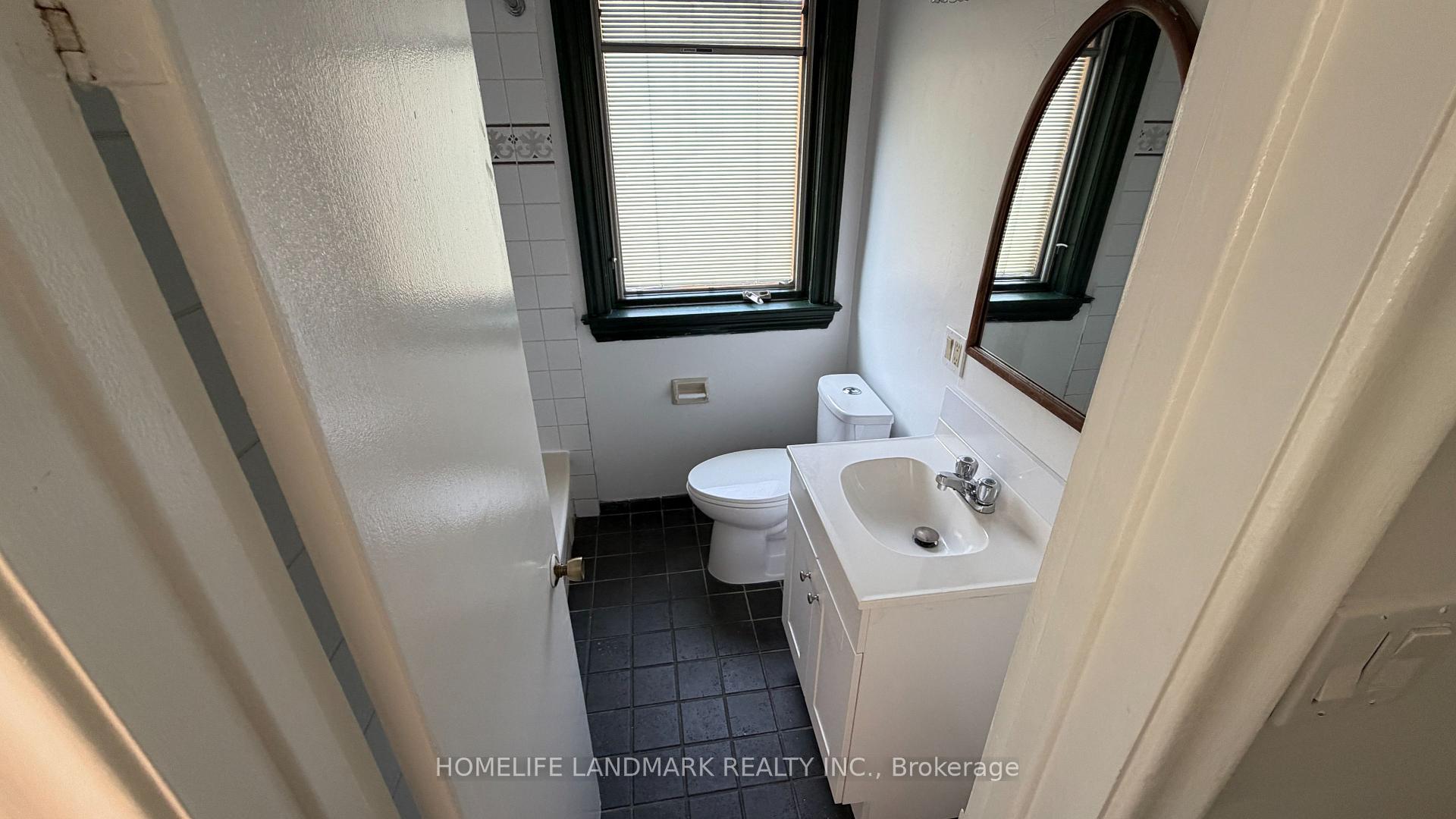 Photo 26 of 702 Sheppard Ave E, North York, Bayview Village — HOMEH