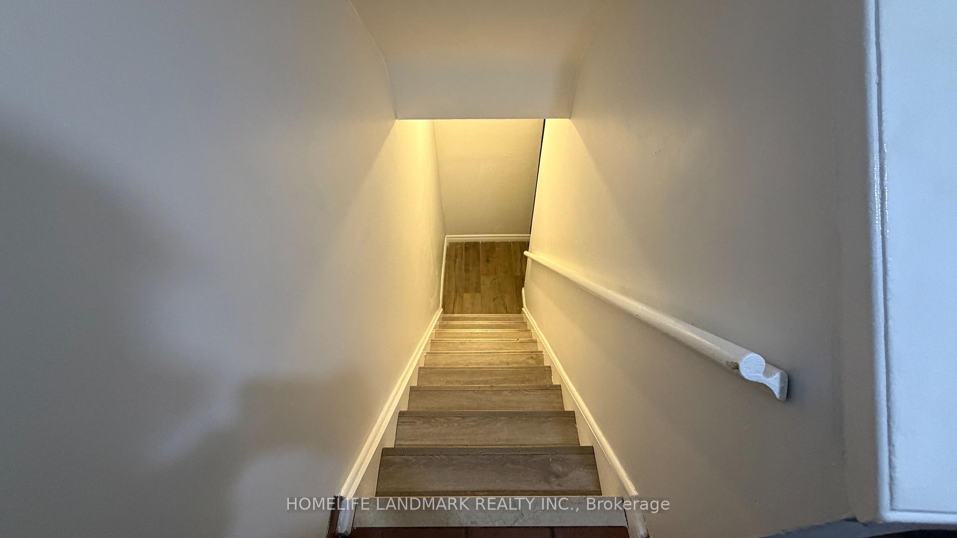 Photo 32 of 702 Sheppard Ave E, North York, Bayview Village — HOMEH