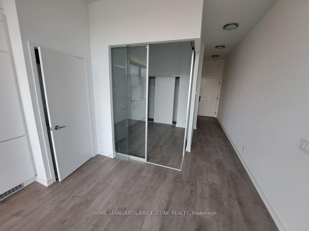 Photo 6 of Unit 215, 270 Dufferin Street, Toronto, South Parkdale — HOMEH