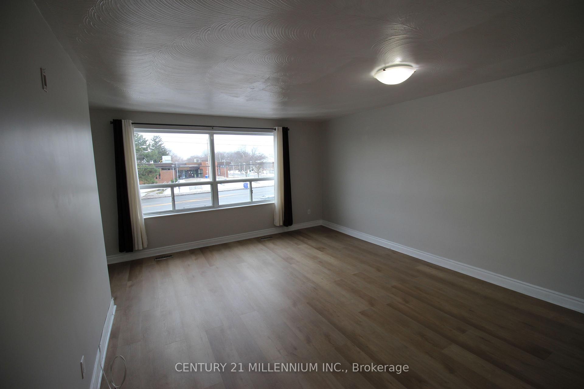 Photo 3 of Unit Upper, 2991 Islington Avenue, North York, Humber Summit — HOMEH