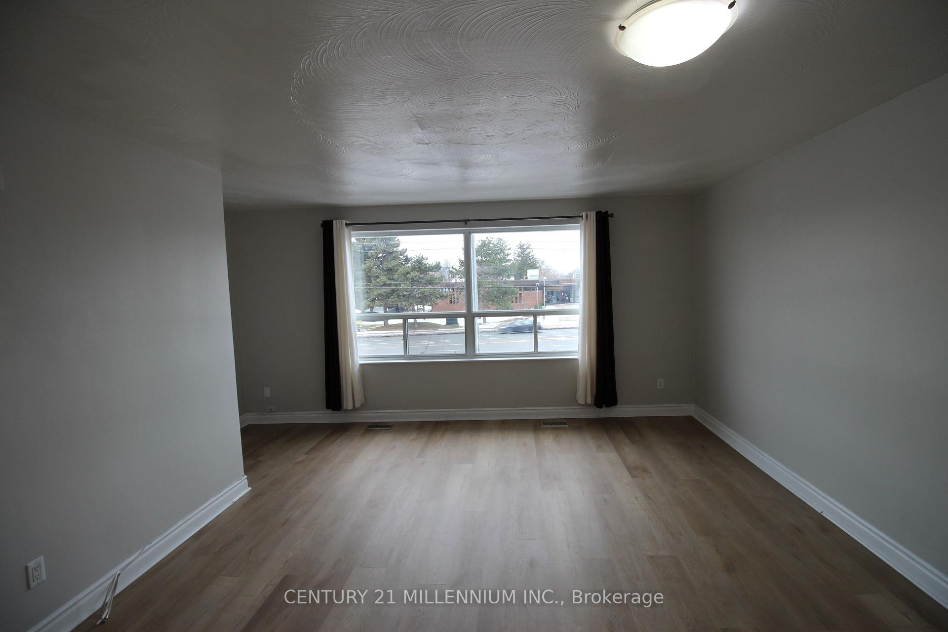 Photo 4 of Unit Upper, 2991 Islington Avenue, North York, Humber Summit — HOMEH