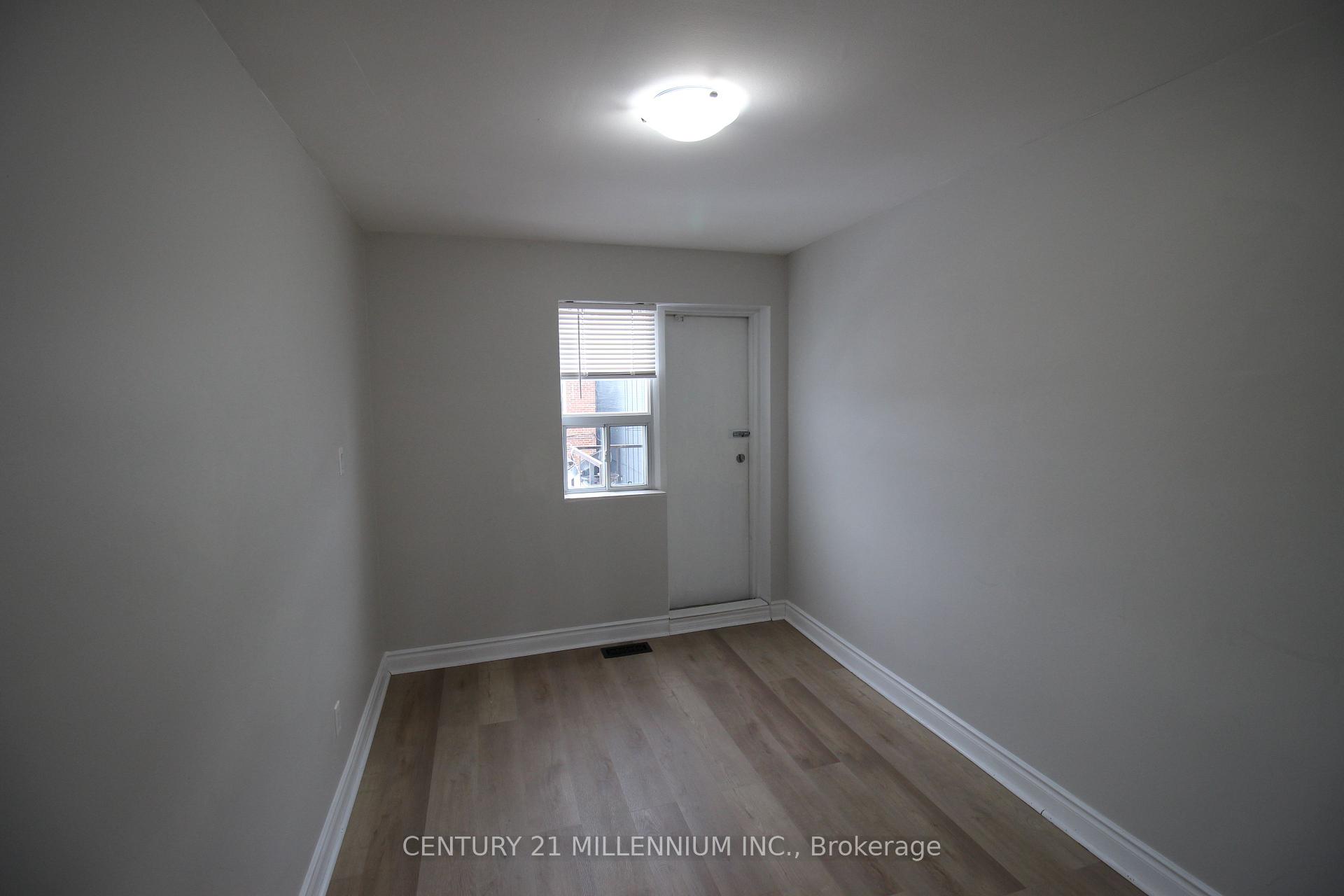 Photo 31 of Unit Upper, 2991 Islington Avenue, North York, Humber Summit — HOMEH