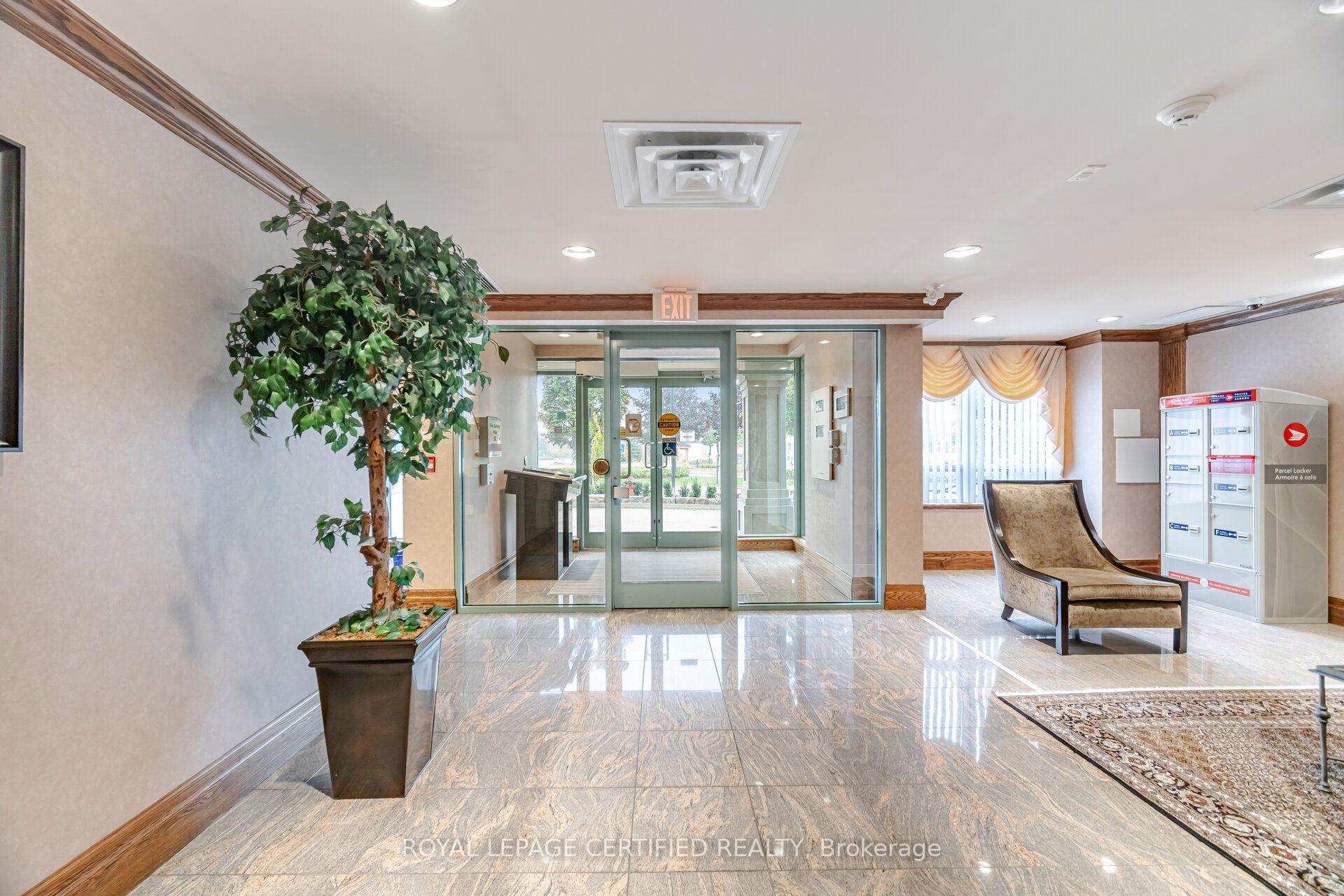 Photo 3 of Unit 106, 65 Via Rosedale, Brampton, Sandringham-Wellington — HOMEH