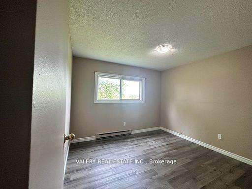 Photo 3 of Unit 12, 7 Lowndes Avenue, Georgina, Keswick South — HOMEH