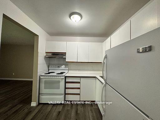 Photo 4 of Unit 12, 7 Lowndes Avenue, Georgina, Keswick South — HOMEH