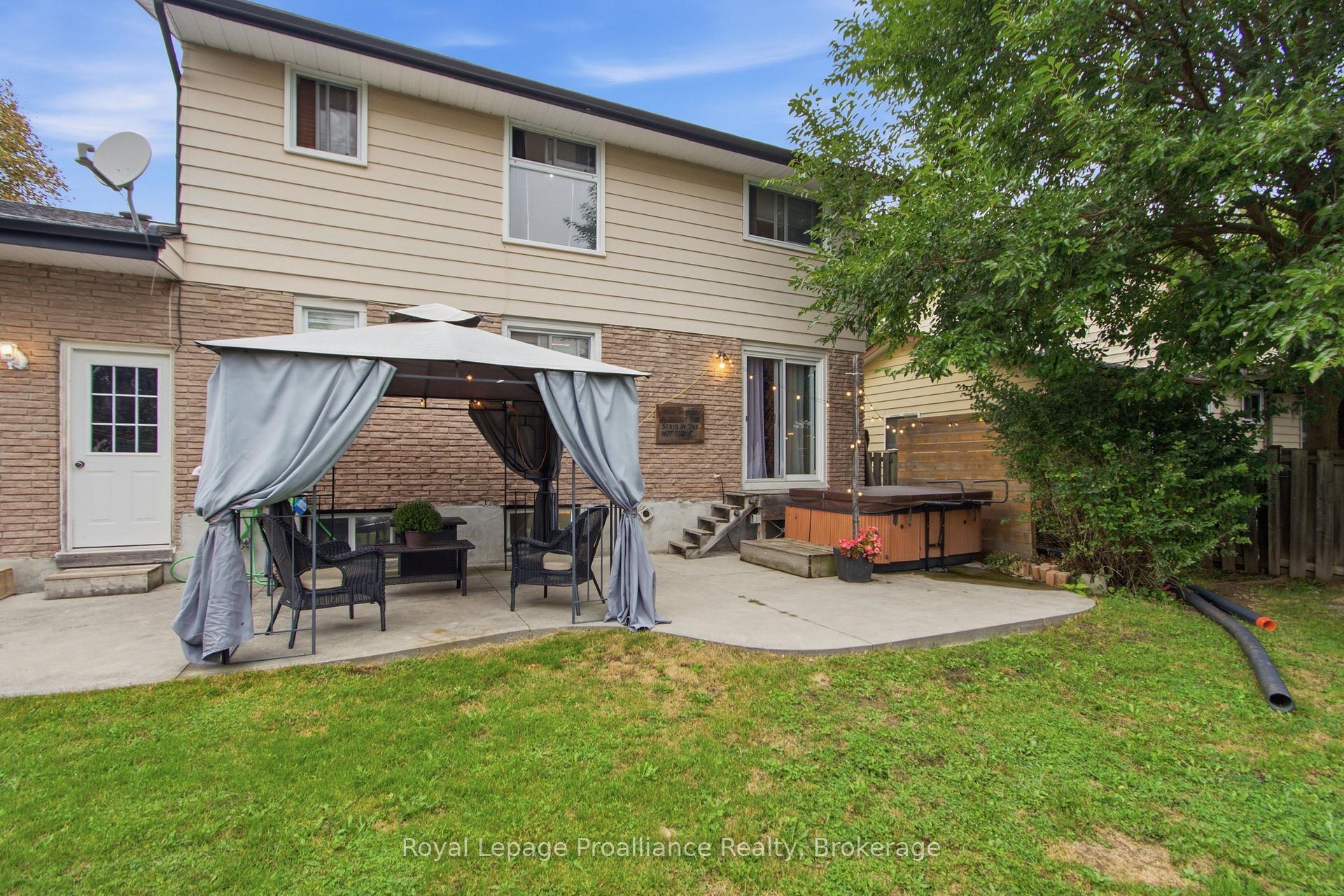 Photo 8 of 12 O'Neil Crescent, Quinte West, Trenton Ward — HOMEH
