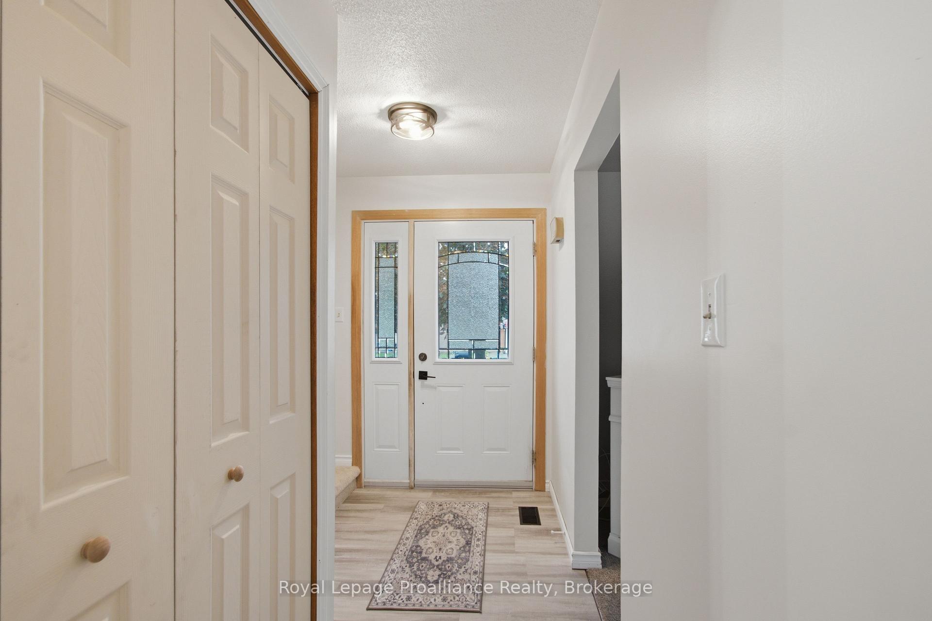 Photo 10 of 12 O'Neil Crescent, Quinte West, Trenton Ward — HOMEH