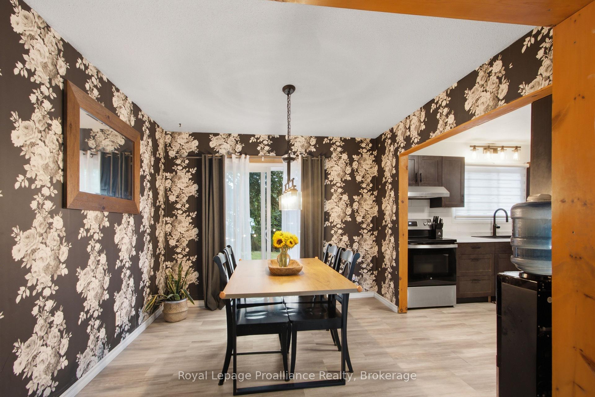 Photo 15 of 12 O'Neil Crescent, Quinte West, Trenton Ward — HOMEH