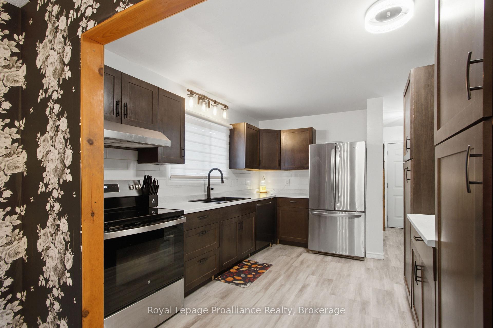 Photo 17 of 12 O'Neil Crescent, Quinte West, Trenton Ward — HOMEH