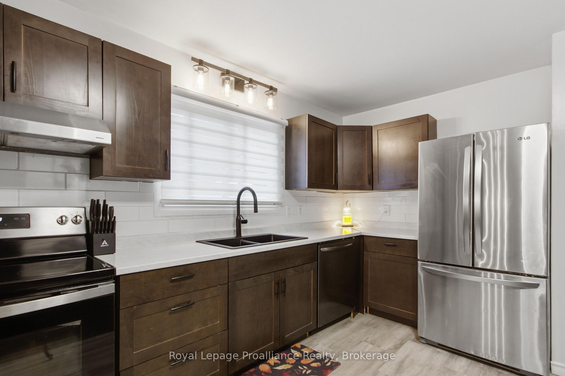 Photo 18 of 12 O'Neil Crescent, Quinte West, Trenton Ward — HOMEH