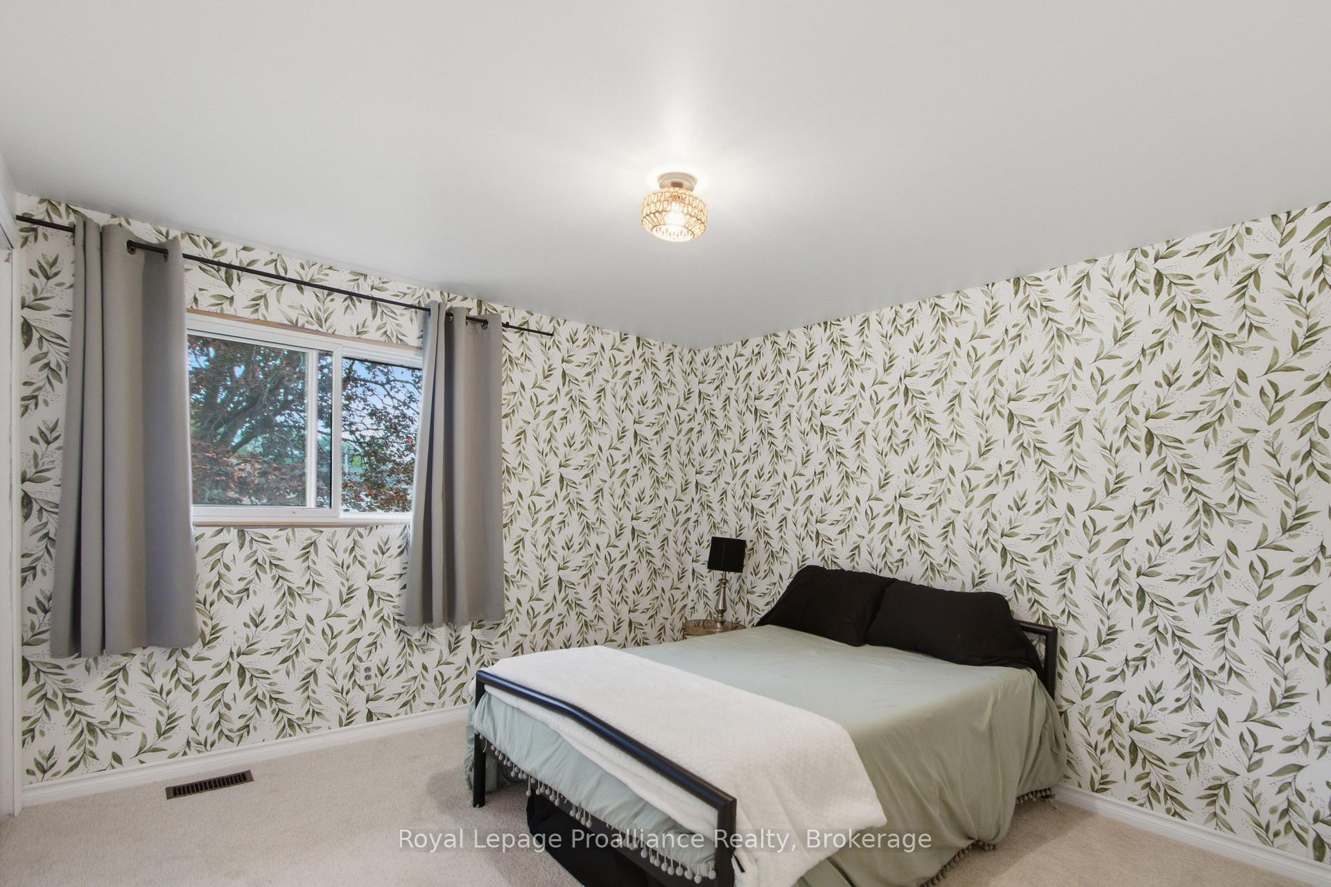 Photo 26 of 12 O'Neil Crescent, Quinte West, Trenton Ward — HOMEH