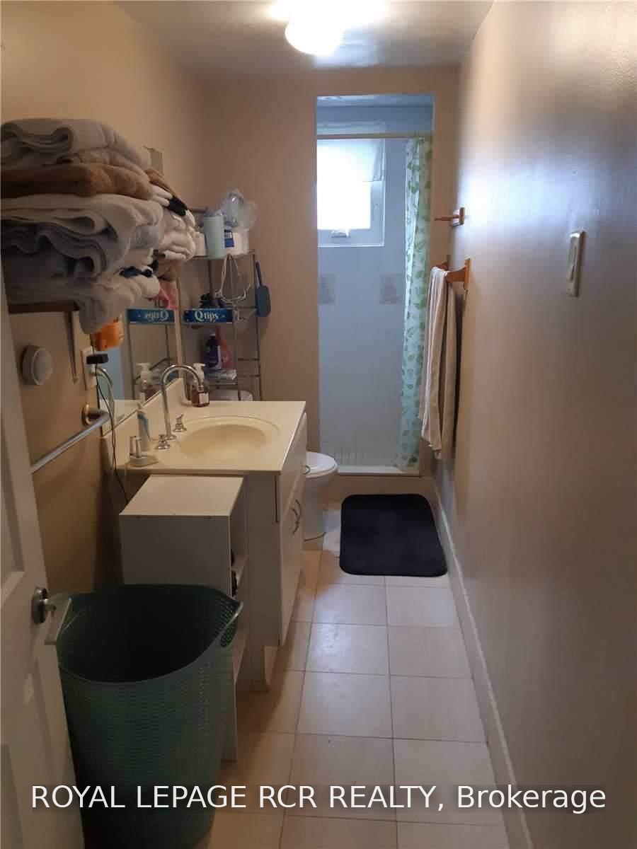 Photo 5 of Unit A, 50 Queen Street, Caledon, Bolton West — HOMEH