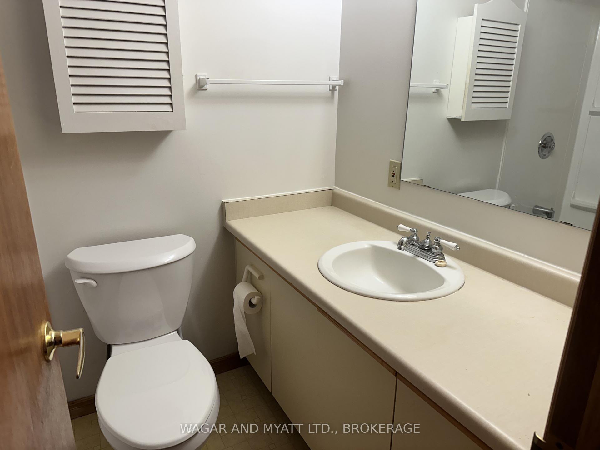 Photo 14 of Unit 305, 9 Centre Street S, Greater Napanee, Greater Napanee — HOMEH