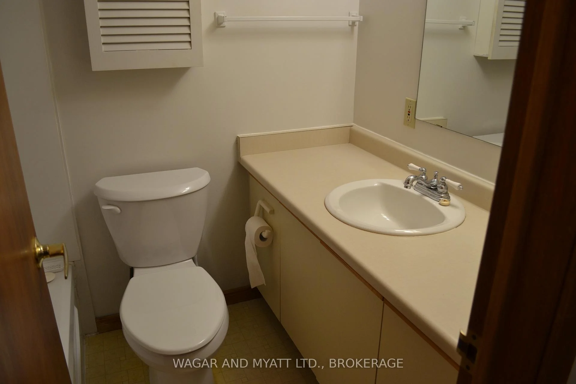 Photo 5 of Unit 305, 9 Centre Street S, Greater Napanee, Greater Napanee — HOMEH