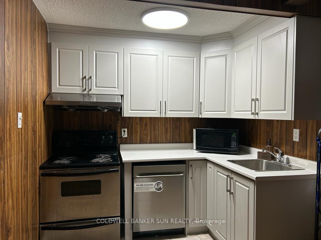 Photo 6 of Unit Bsmt, 15 Mill View Court, Caledon, Mono Mills — HOMEH