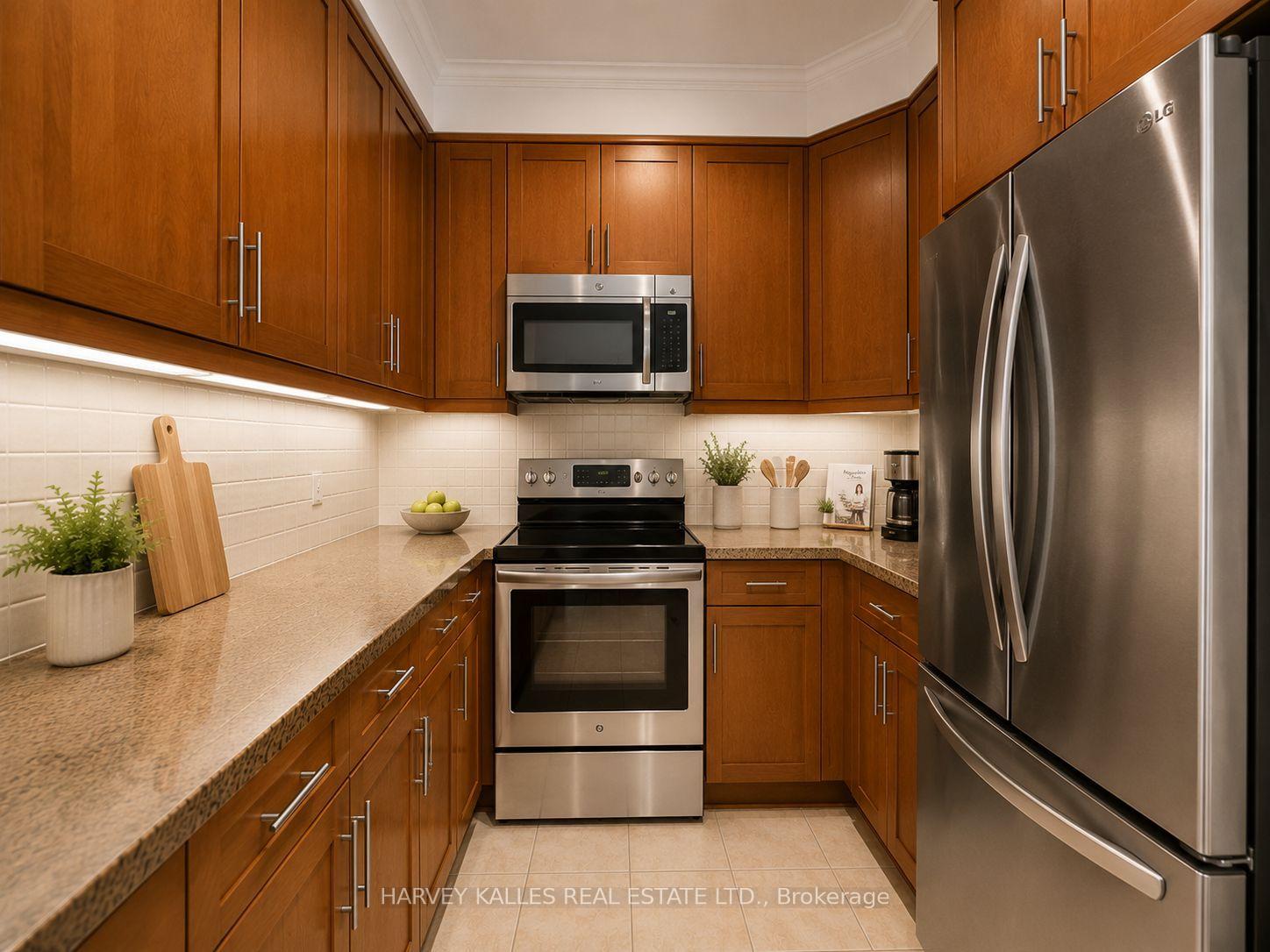 Photo 8 of Unit 810, 38 William Carson Crescent, North York, St. Andrew-Windfields — HOMEH