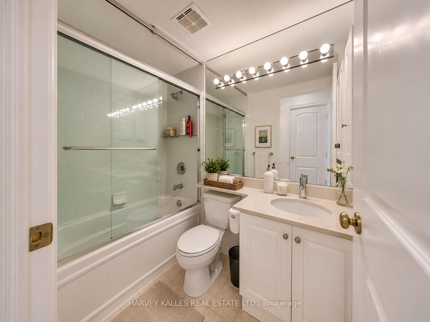 Photo 11 of Unit 810, 38 William Carson Crescent, North York, St. Andrew-Windfields — HOMEH