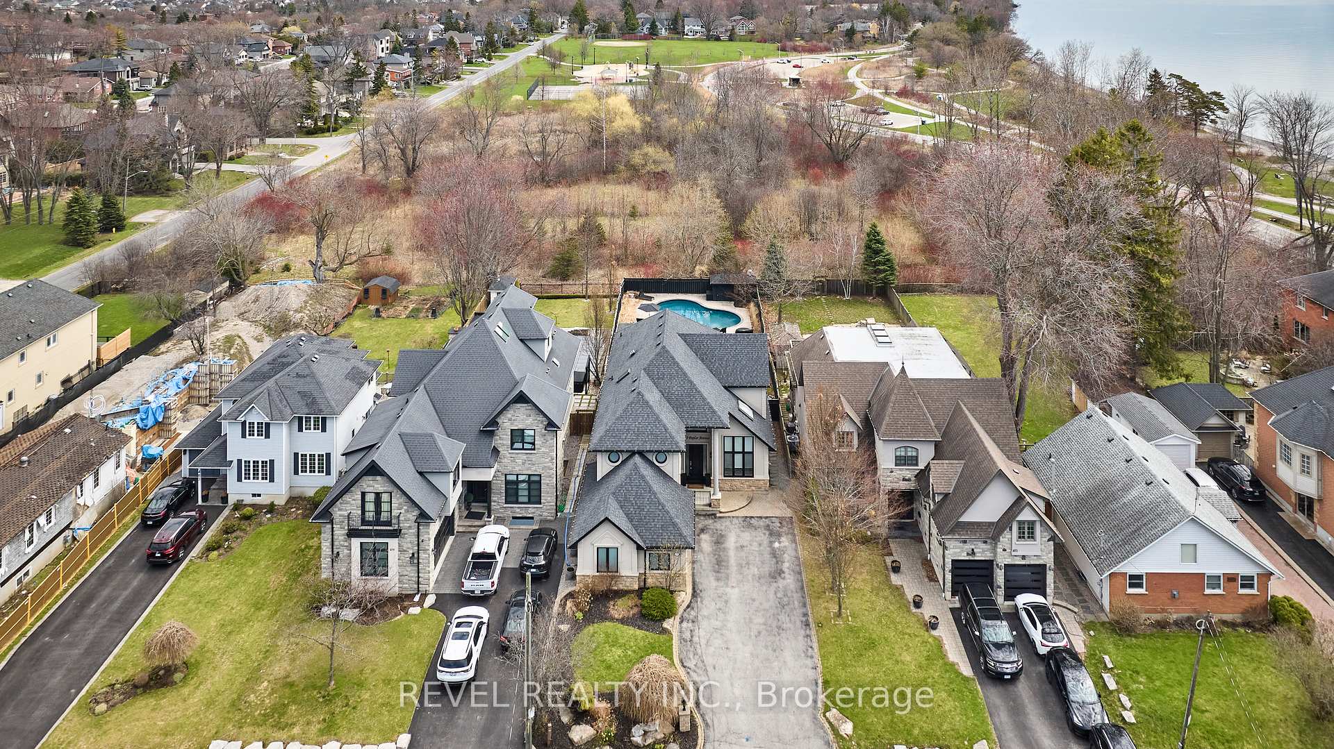 Photo of 475 Poplar Avenue