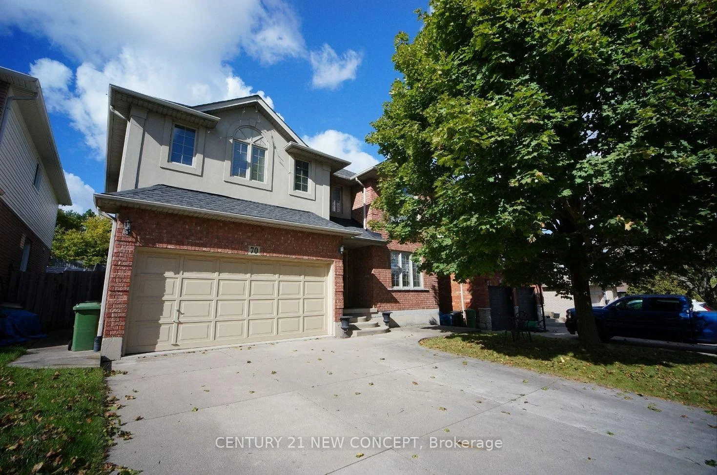 Photo 1 of 70 Cabriolet Crescent, Hamilton, Meadowlands — HOMEH