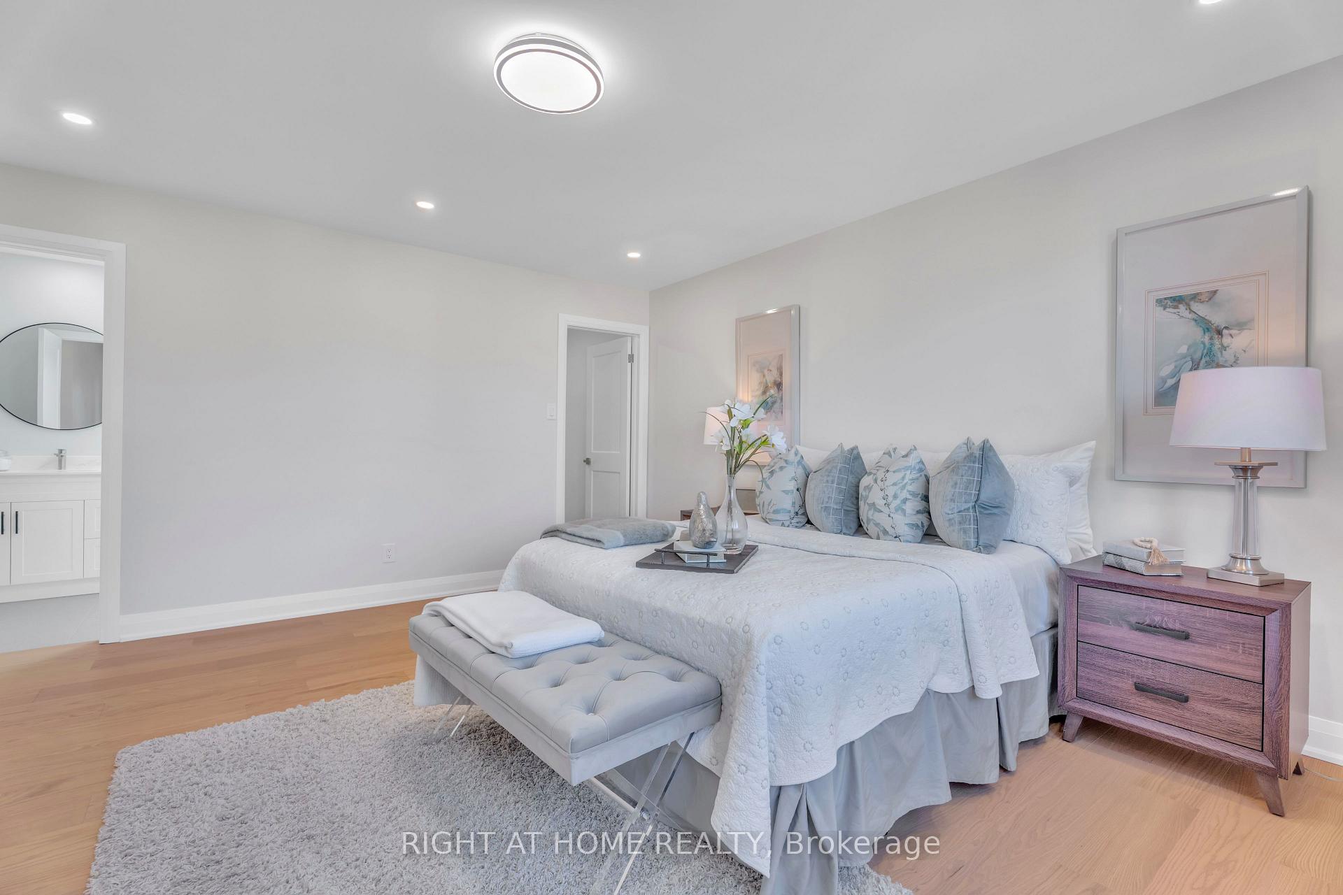 Photo 22 of 26 Grasmere Crescent, London, North A — HOMEH