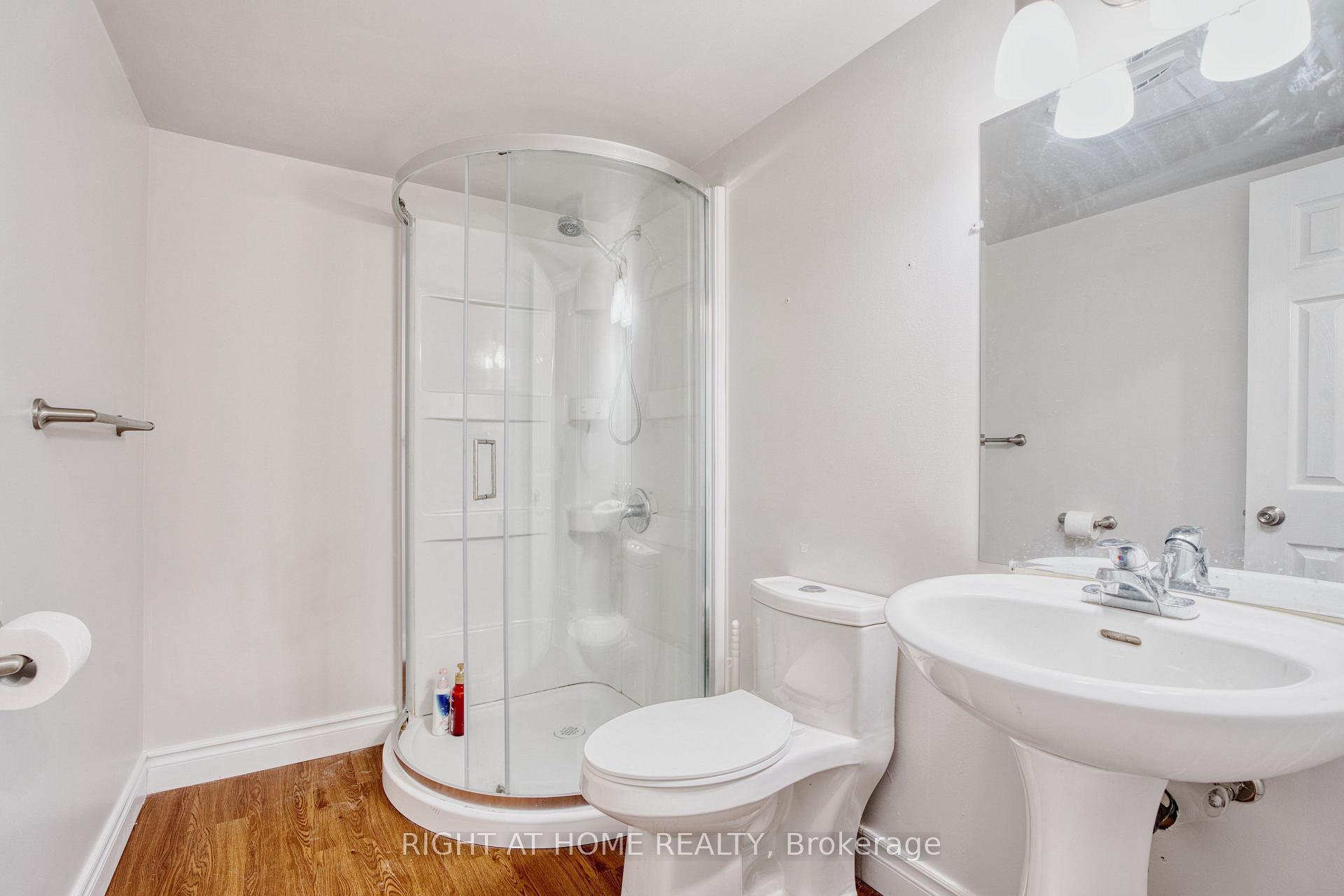 Photo 37 of 26 Grasmere Crescent, London, North A — HOMEH