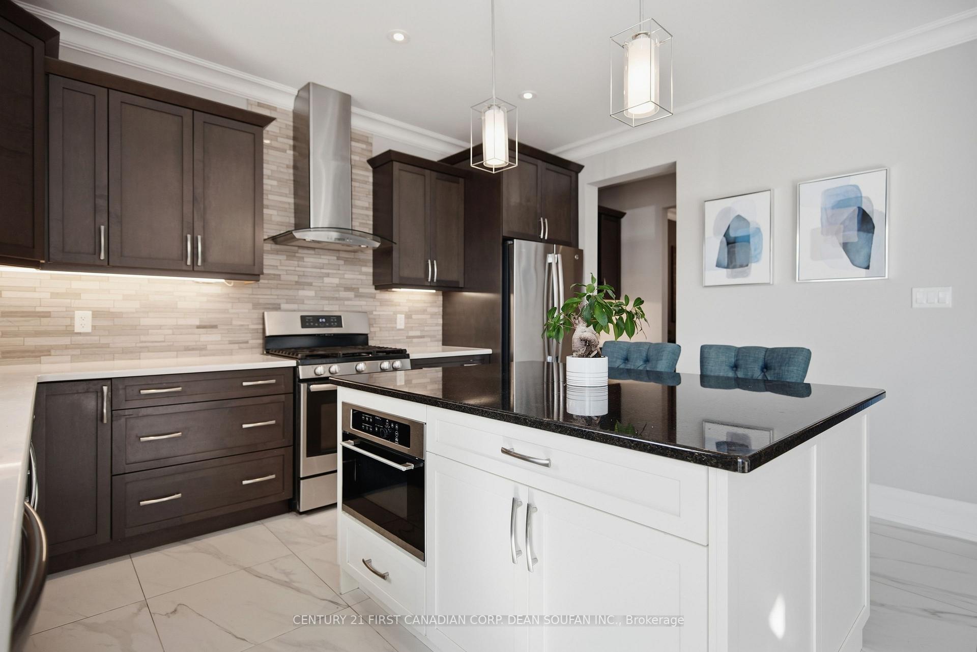 Photo 11 of 2225 Bakervilla Street, London, South V — HOMEH