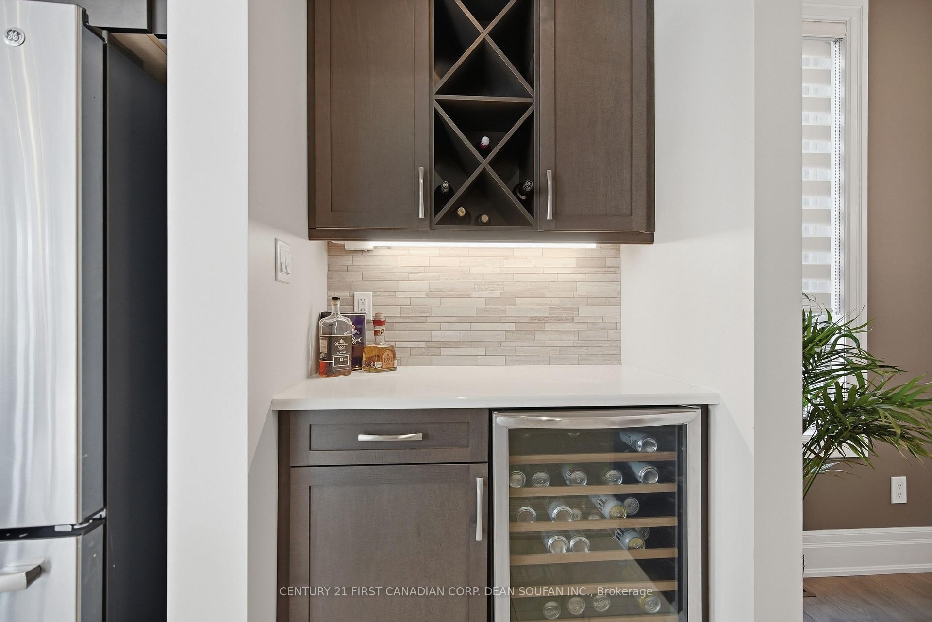 Photo 15 of 2225 Bakervilla Street, London, South V — HOMEH