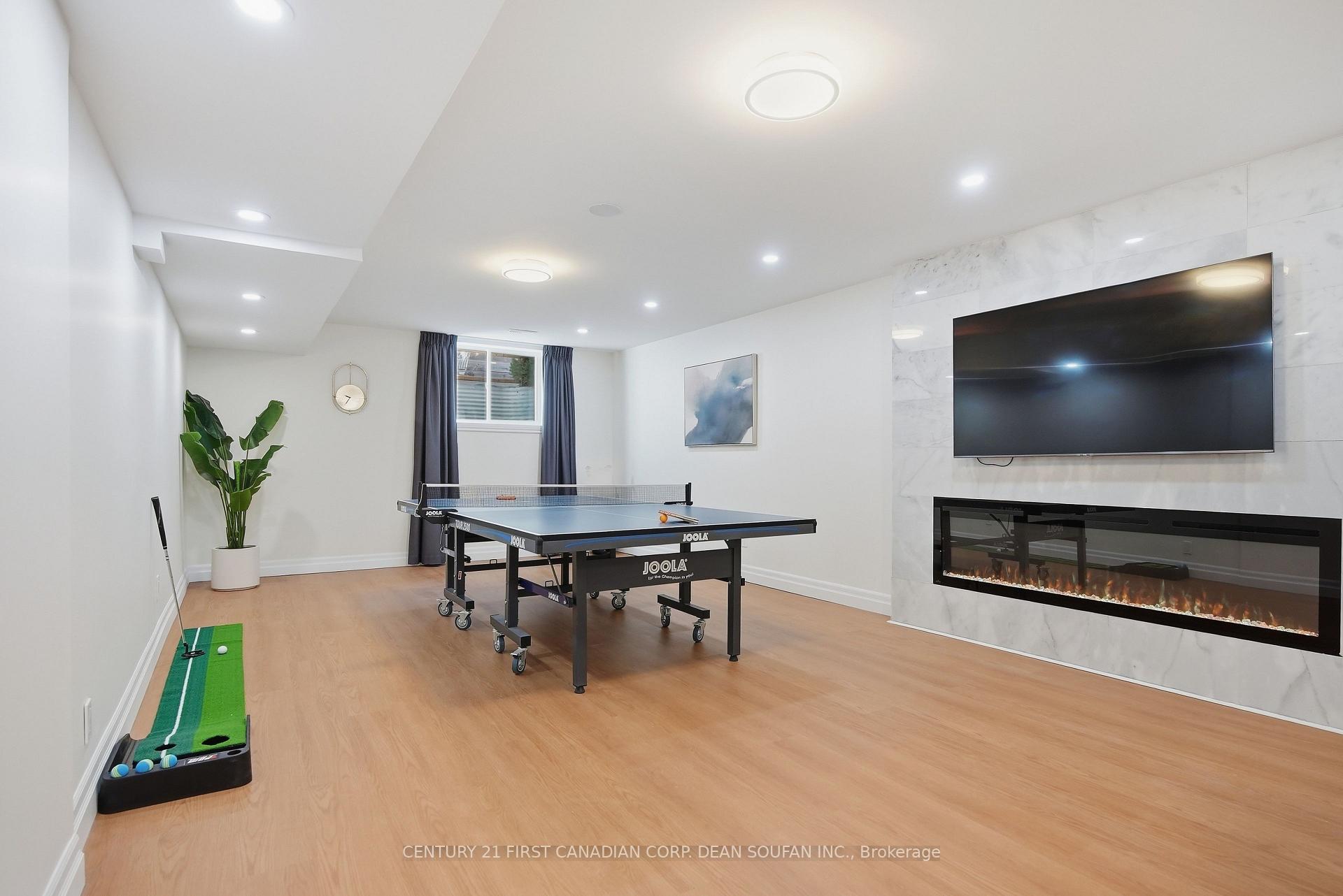Photo 41 of 2225 Bakervilla Street, London, South V — HOMEH