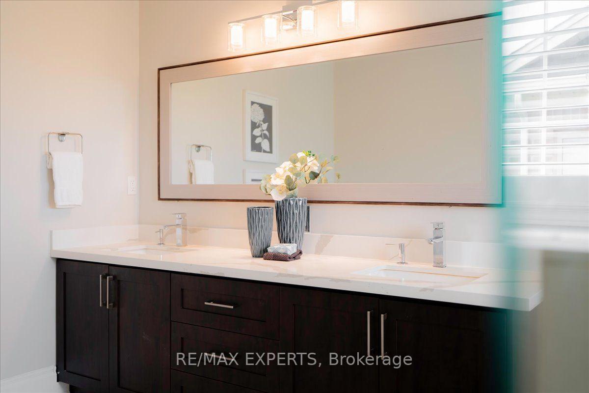 Photo 23 of 22 Travers Gate, Springwater, Centre Vespra — HOMEH