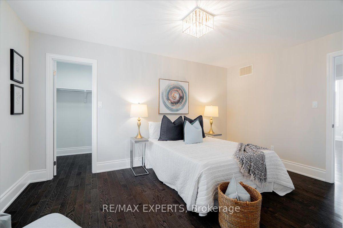 Photo 25 of 22 Travers Gate, Springwater, Centre Vespra — HOMEH