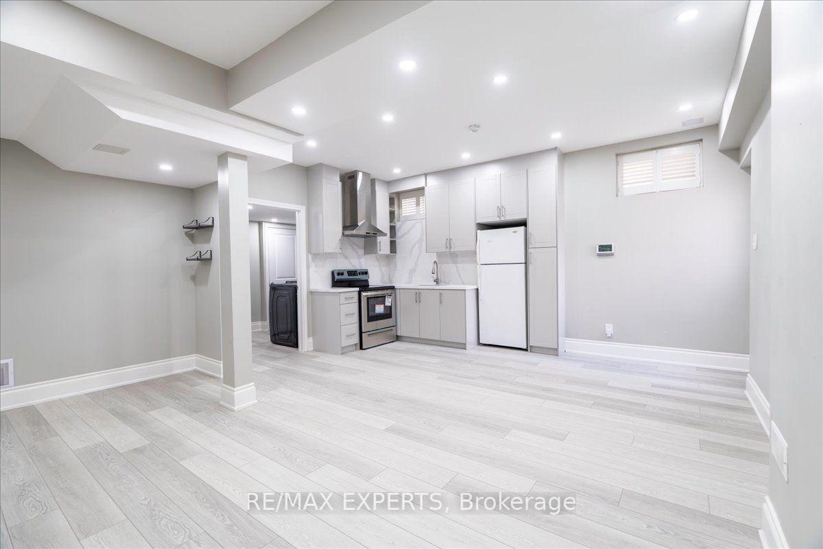 Photo 36 of 22 Travers Gate, Springwater, Centre Vespra — HOMEH