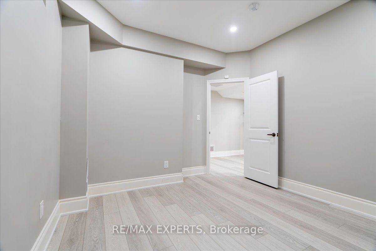 Photo 40 of 22 Travers Gate, Springwater, Centre Vespra — HOMEH