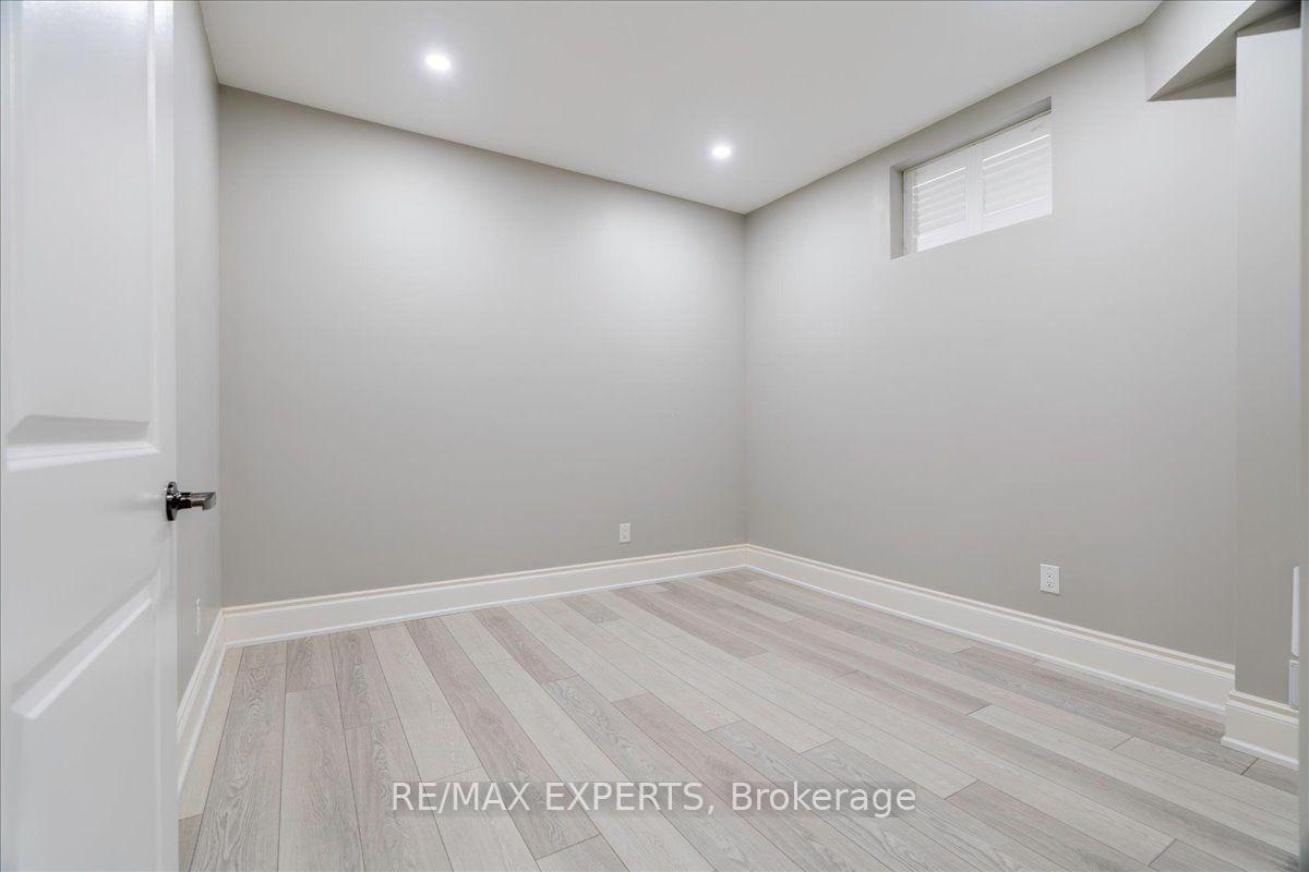 Photo 41 of 22 Travers Gate, Springwater, Centre Vespra — HOMEH